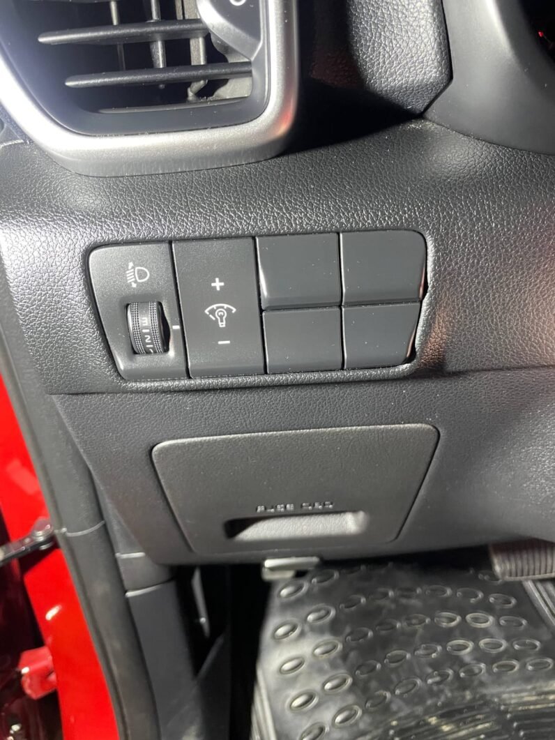 
								KIA SPORTAGE DESIRE 2.0 AT 4X2 full									