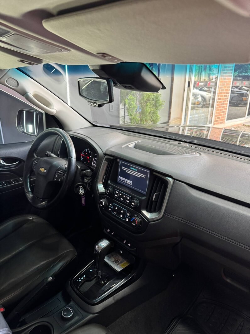 
								CHEVROLET TRAILBLAZER LTZ TP 2.8L 4X4 DIESEL full									