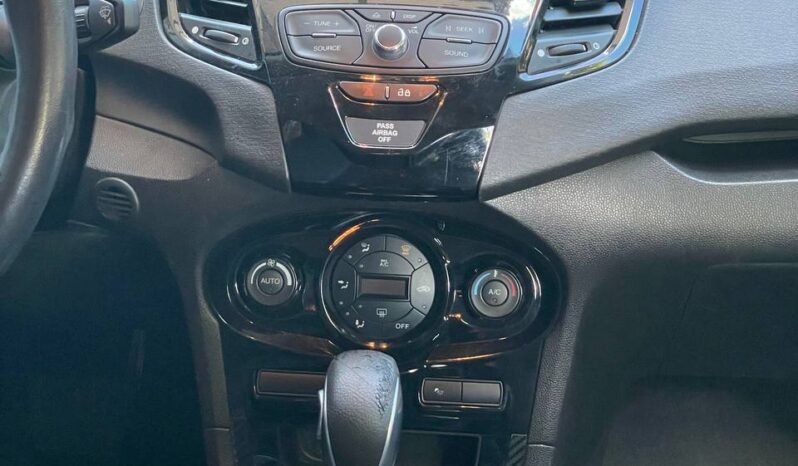 
								FORD FIESTA TITANIUM AT 1.6 full									