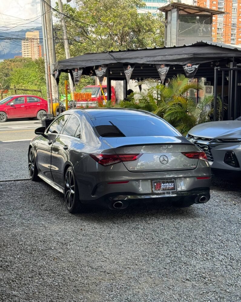 
								MERCEDES-BENZ CLA35 4MATIC 2.0 AT full									