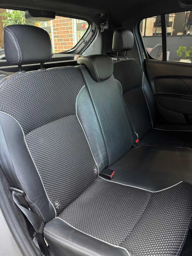 
								RENAULT STEPWAY ZEN 1.6 MT full									