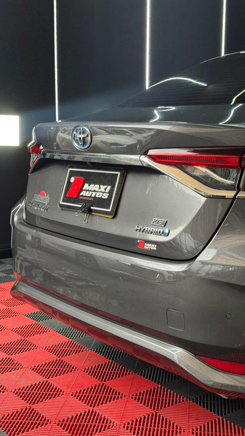 
								TOYOTA COROLLA XEI AT 1.8 HIBRIDO full									