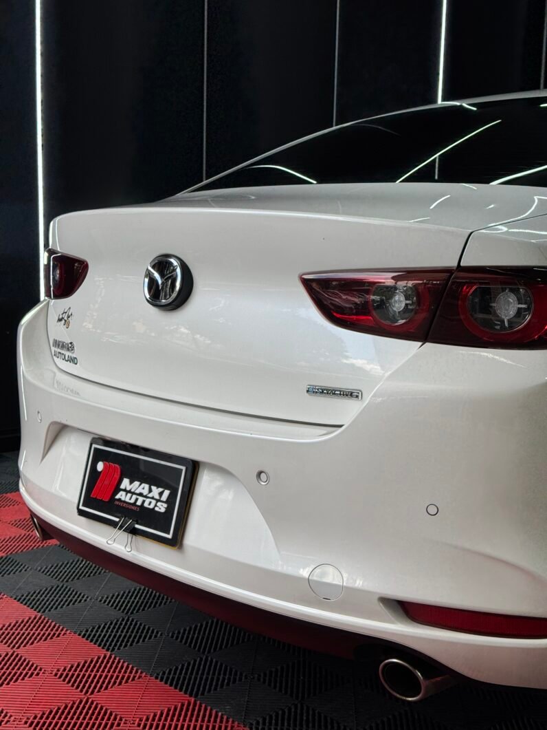 
								MAZDA 3 GRAND TOURING 2.0 AT full									