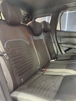 
										RENAULT DUSTER ICONIC MT 1.3T 4X4 full									