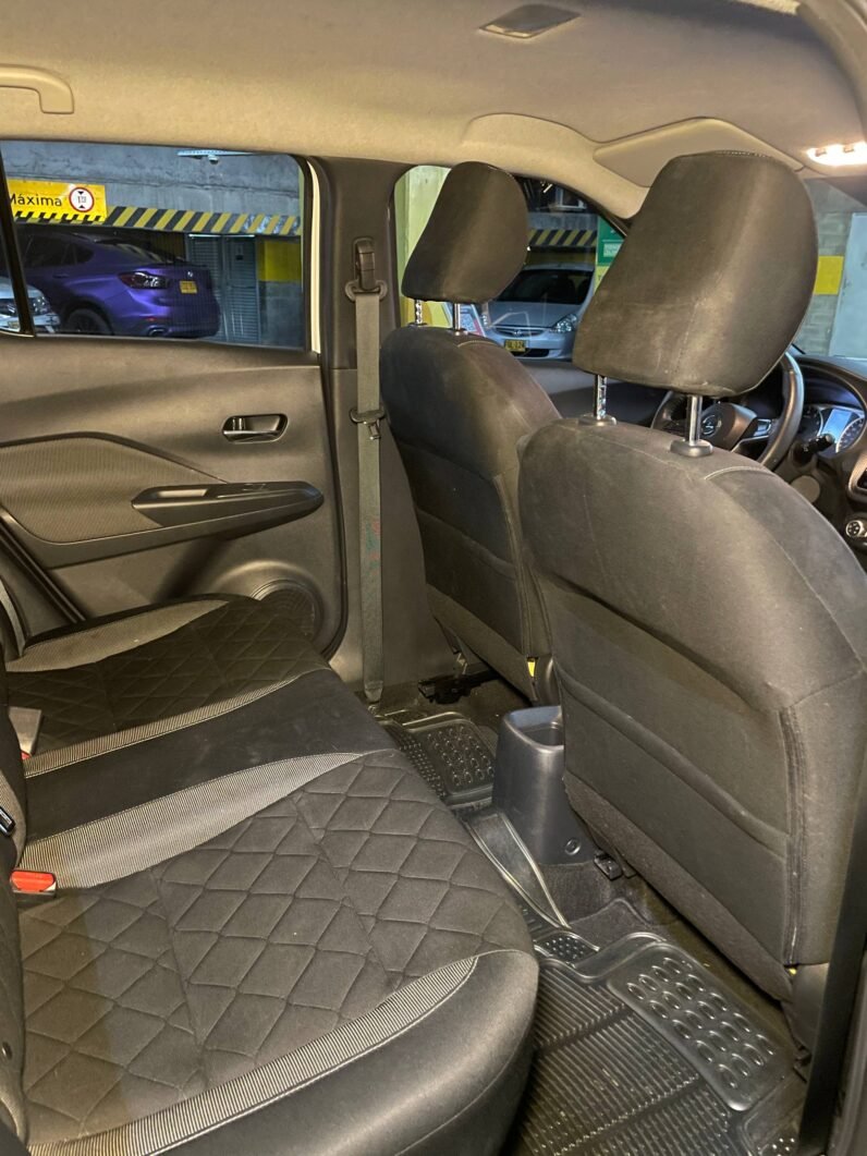 
								NISSAN KICKS ADVANCE 1.6L AT full									