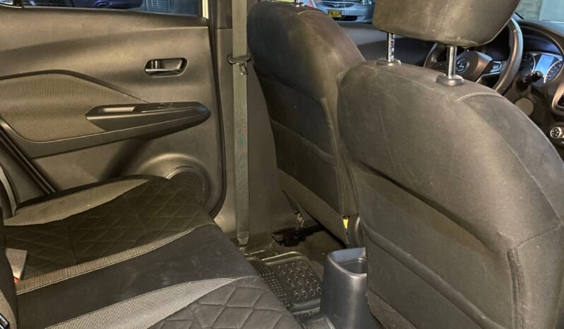 
								NISSAN KICKS ADVANCE 1.6L AT full									