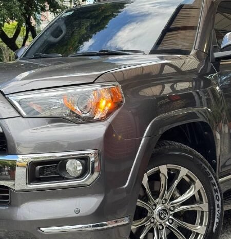 
								TOYOTA 4 RUNNER LIMITED 4*4 GASOLINA 4.0L AT full									
