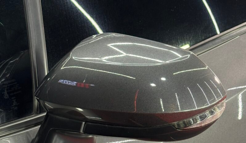 
								TOYOTA COROLLA XEI AT 1.8 HIBRIDO full									