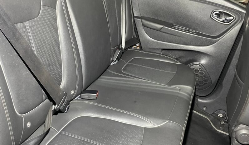 
								RENAULT captur Intens Bose at 2.0 full									