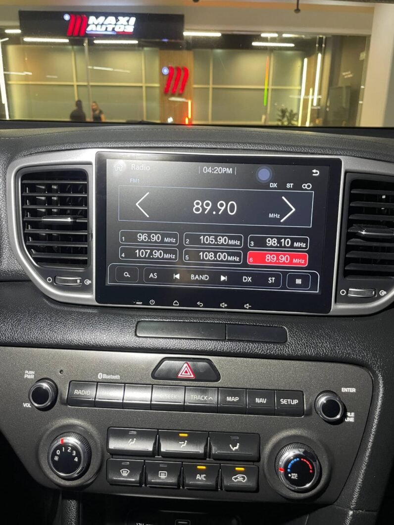 
								KIA SPORTAGE DESIRE 2.0 AT 4X2 full									