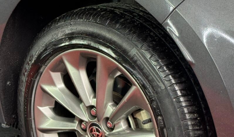 
								TOYOTA COROLLA XEI AT 1.8 HIBRIDO full									