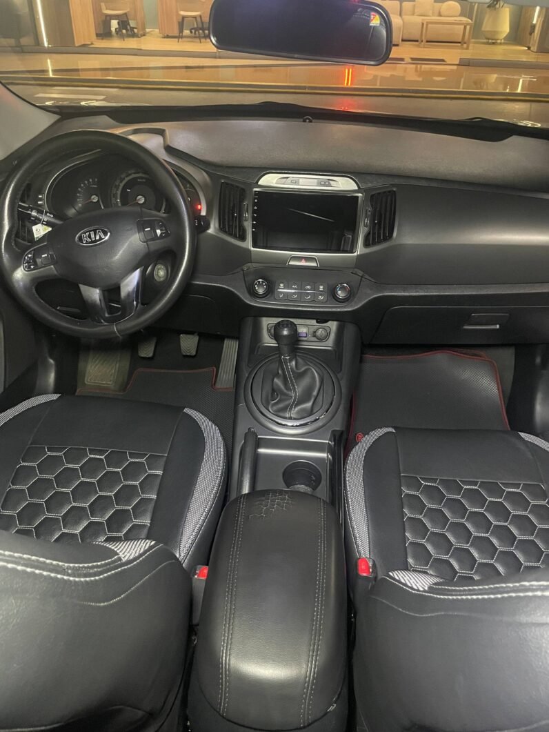 
								KIA NEW SPORTAGE LX MT 2.0L GASOLINA 4X2 full									