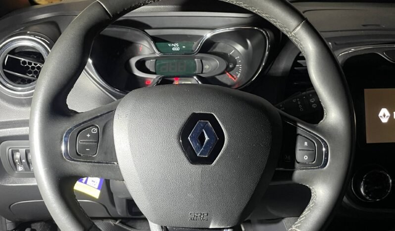 
								RENAULT captur Intens Bose at 2.0 full									