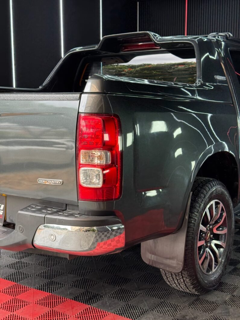 
								CHEVROLET COLORADO HIGH COUNTRY 2.8 AT 4X4 full									