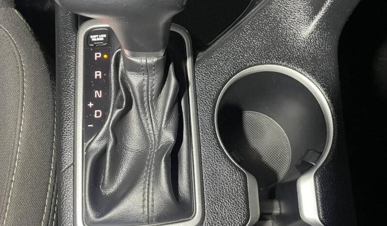 
								KIA SPORTAGE DESIRE 2.0 AT 4X2 full									