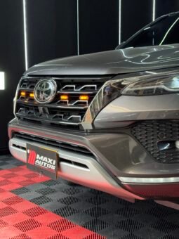 
										TOYOTA FORTUNER SR-V 2.4 AT DIESEL 4X2 full									