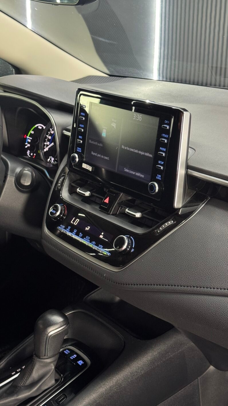 
								TOYOTA COROLLA XEI AT 1.8 HIBRIDO full									