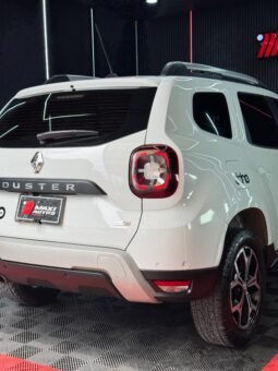 
										RENAULT DUSTER ICONIC MT 1.3T 4X4 full									