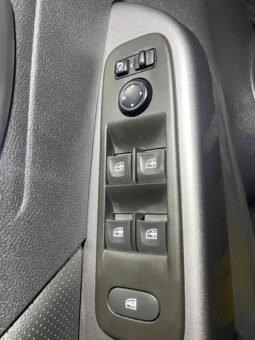 
										RENAULT captur Intens Bose at 2.0 full									