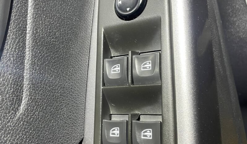 
								RENAULT captur Intens Bose at 2.0 full									