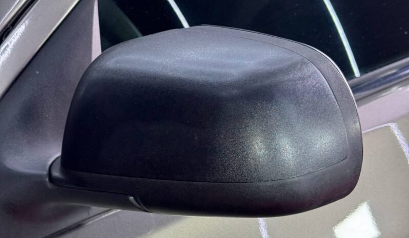 
								NISSAN VERSA DRIVE MT 1.6 SD full									