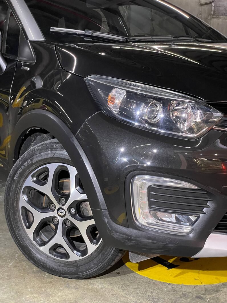 
								RENAULT captur Intens Bose at 2.0 full									