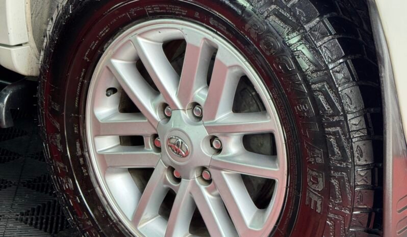 
								TOYOTA FORTUNER 2.7 AT 4×2 URBANA full									