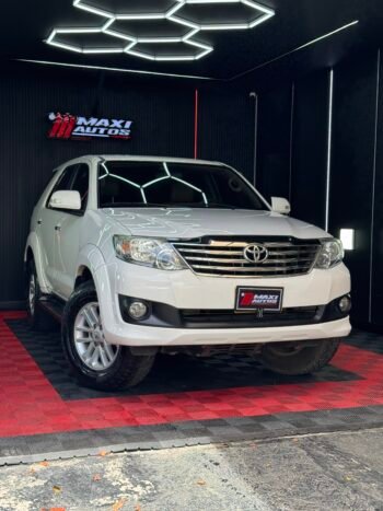 TOYOTA FORTUNER 2.7 AT 4×2 URBANA
