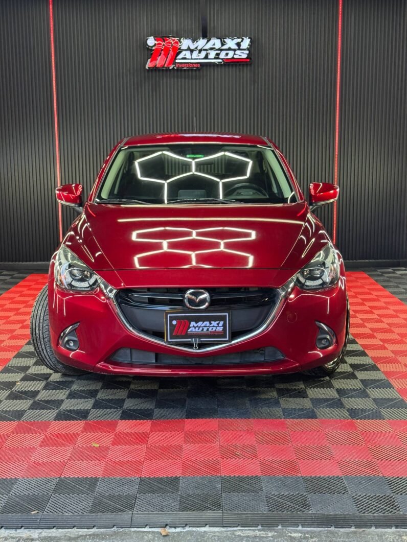 
								MAZDA 2 GRAND TOURING 1.5L AT full									