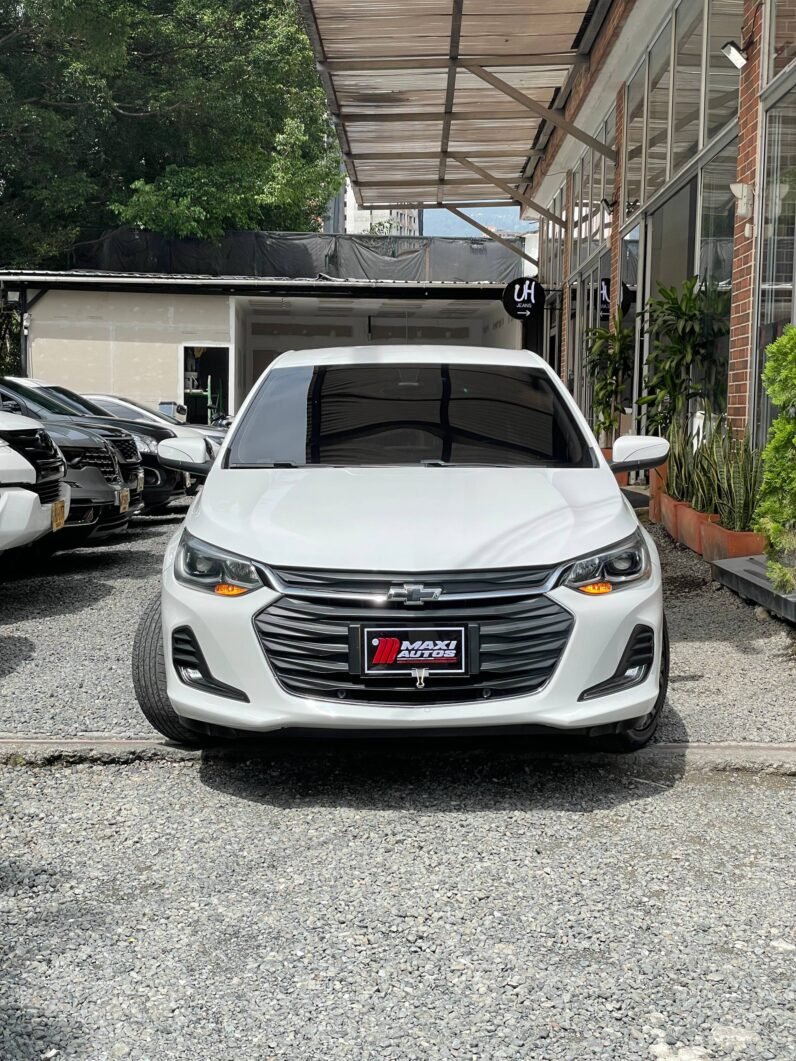 
								CHEVROLET ONIX PREMIER TURBO 1.0L SEDAN full									