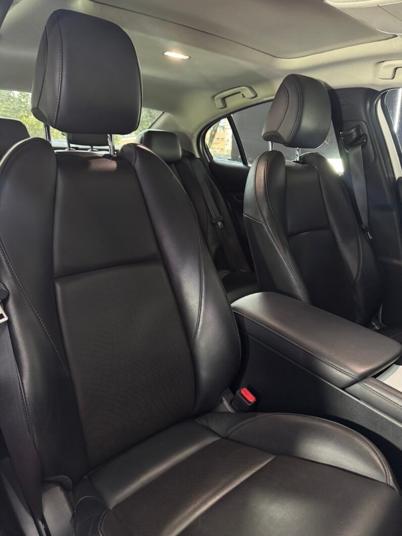 
								MAZDA 3 GRAND TOURING 2.0 AT full									