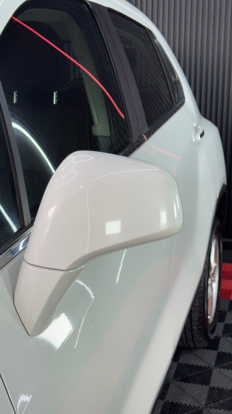 
								CHEVROLET TRACKER LT AT 1.8 full									