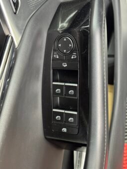 
										MAZDA 3 GRAND TOURING 2.0 AT full									