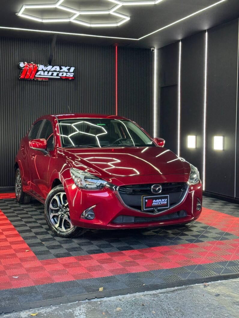 
								MAZDA 2 GRAND TOURING 1.5L AT full									