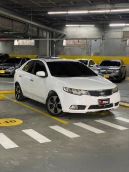 KIA CERATO FORTE 2.0 AT SD