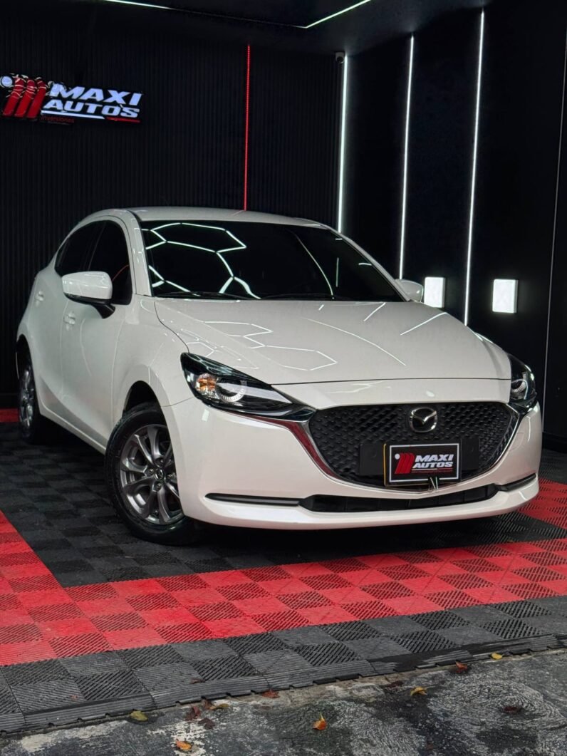 
								MAZDA 2 TOURING MT full									