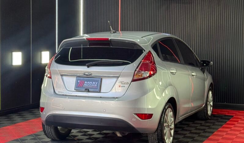 
								FORD FIESTA TITANIUM 1.600 CC MECANICO full									