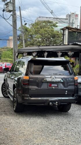TOYOTA 4 RUNNER LIMITED 4*4 GASOLINA 4.0L AT