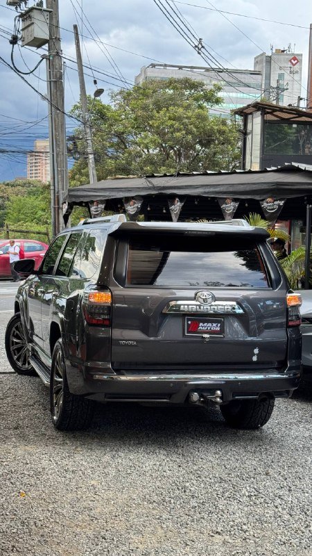 TOYOTA 4 RUNNER LIMITED 4*4 GASOLINA 4.0L AT