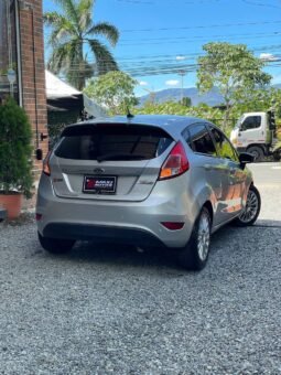 FORD FIESTA TITANIUM AT 1.6