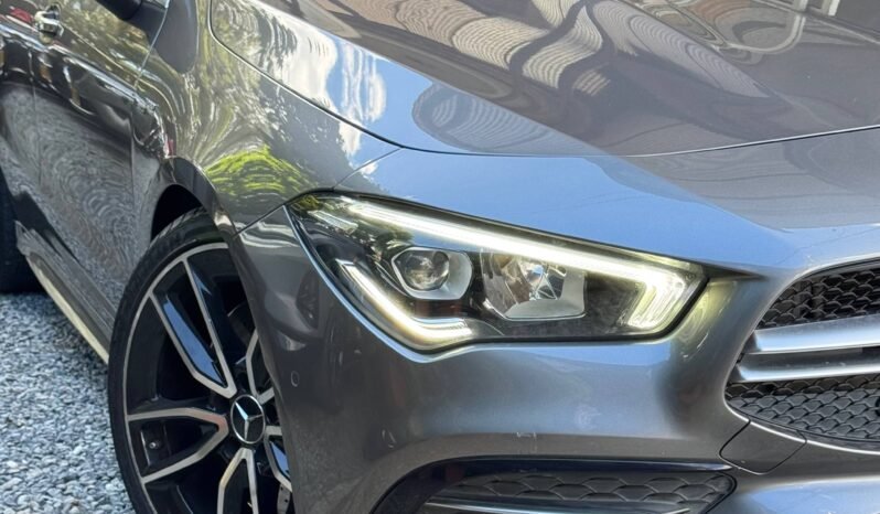 
								MERCEDES-BENZ CLA35 4MATIC 2.0 AT full									