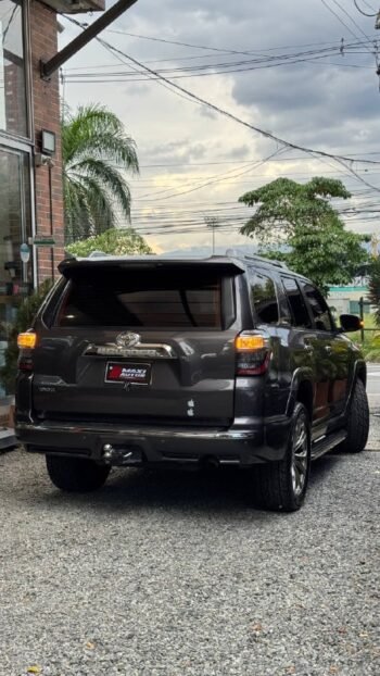 TOYOTA 4 RUNNER LIMITED 4*4 GASOLINA 4.0L AT