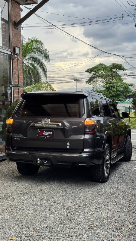 TOYOTA 4 RUNNER LIMITED 4*4 GASOLINA 4.0L AT