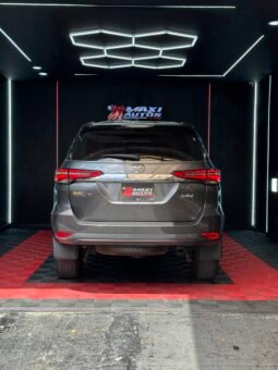 TOYOTA FORTUNER SR-V 2.4 AT DIESEL 4X2