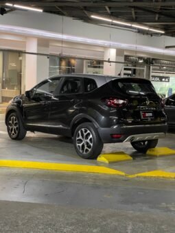 RENAULT captur Intens Bose at 2.0