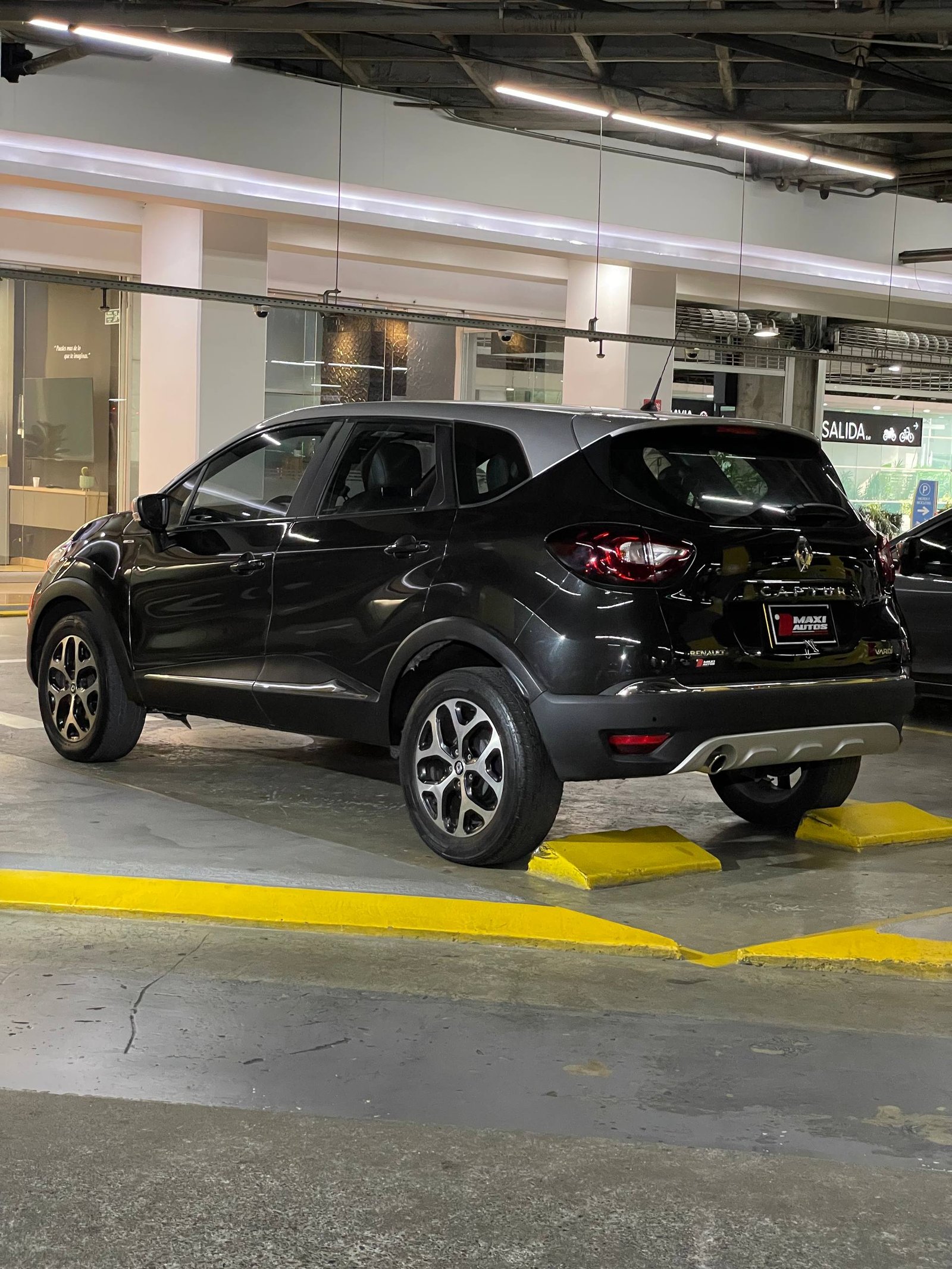RENAULT captur Intens Bose at 2.0