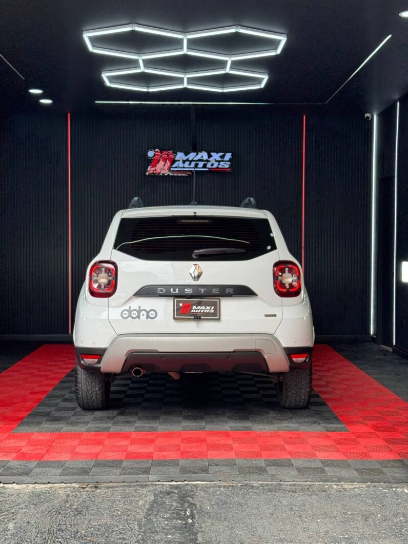 
								RENAULT DUSTER ICONIC MT 1.3T 4X4 full									