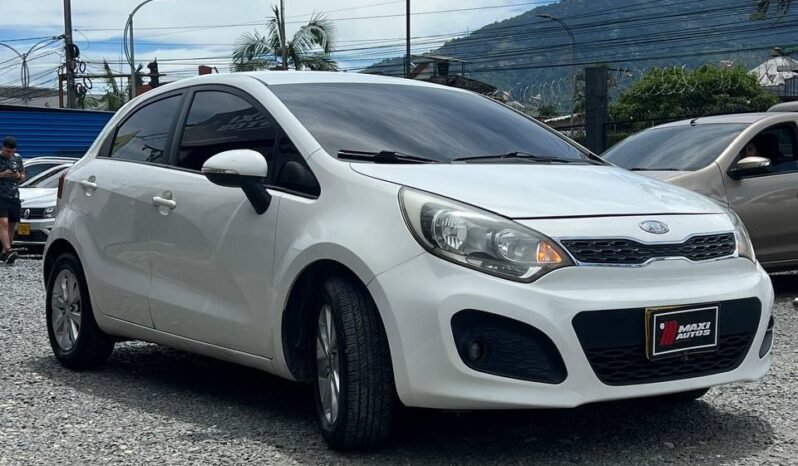 
								KIA RIO UB EX HB 1.4 MT full									