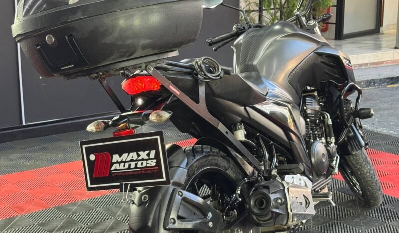 
								YAMAHA FZ-N 250 full									