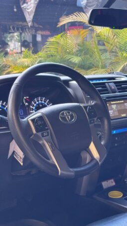 
										TOYOTA 4 RUNNER LIMITED 4*4 GASOLINA 4.0L AT full									